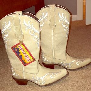 Brand New Durango cowgirl boots:: never worn!